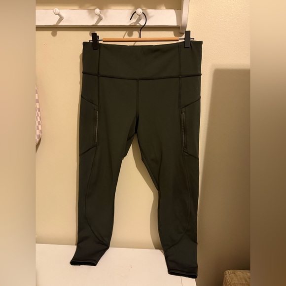 Athleta Rainier High Rise Legging Size Large Black 25” Inseam💎EUC Retail $119 - Picture 5 of 5